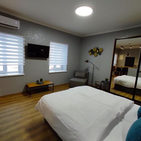 Apart Club Tolstogo Chernivtsi Luaran gambar