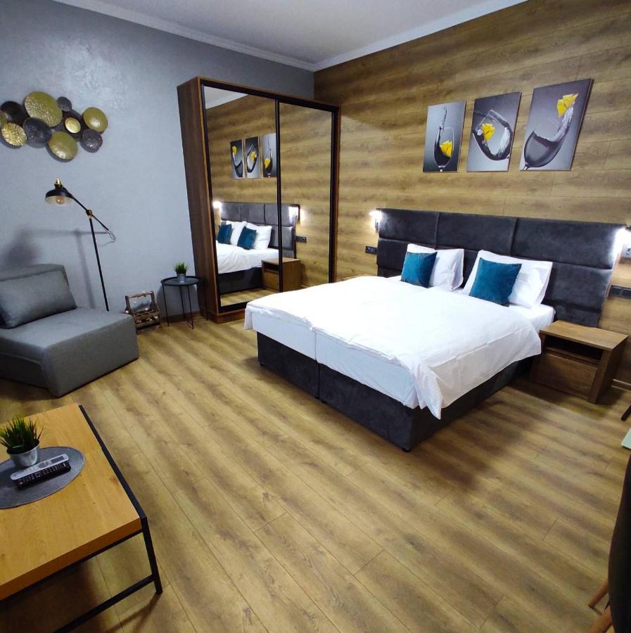 Apart Club Tolstogo Chernivtsi Luaran gambar