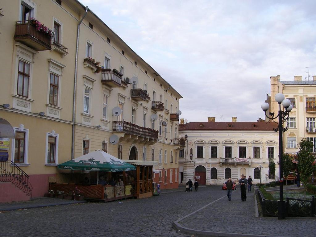 Apart Club Tolstogo Chernivtsi Luaran gambar